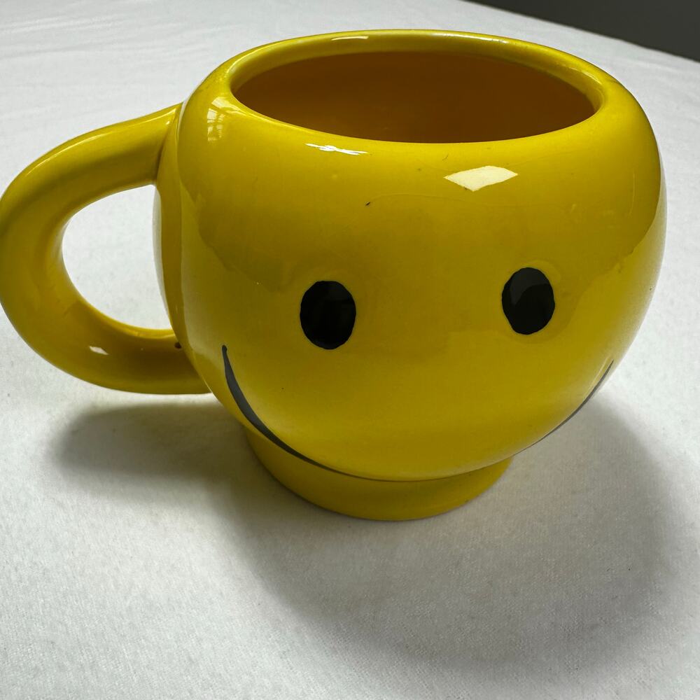 Vintage Smiley Face Coffee Tea Mug